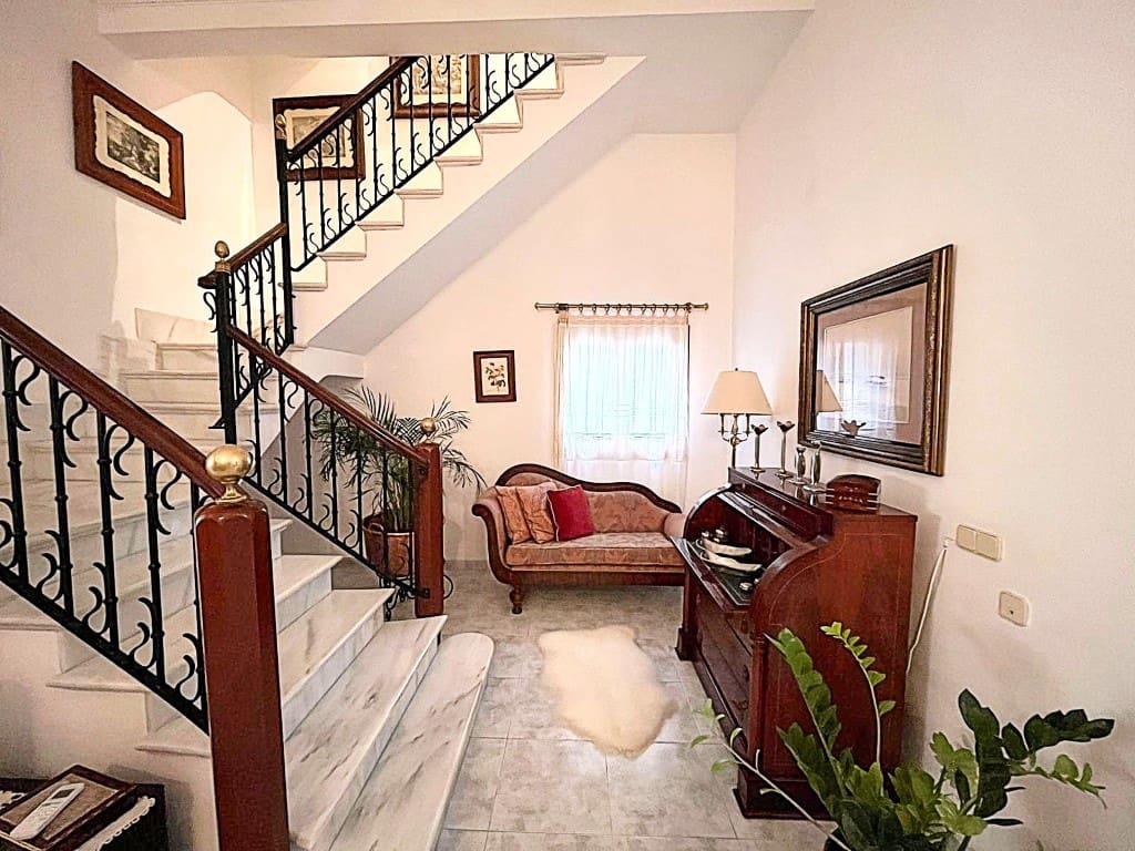 4 soverom Rekkehus til salgs i Sant Llorenc des Cardassar med garasje - € 850 000 (Ref: 9525734)