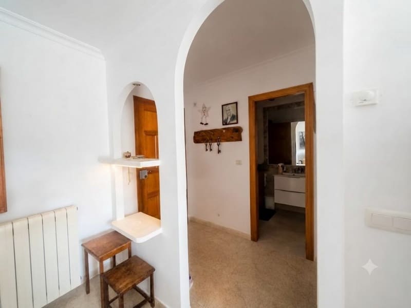 3 bedroom Flat for sale in Cala Ratjada with garage - € 345,000 (Ref: 10007099)