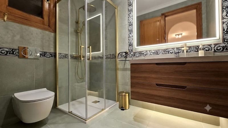 3 bedroom Flat for sale in Cala Ratjada with garage - € 345,000 (Ref: 10007099)