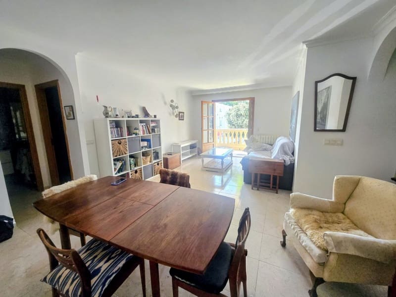 3 bedroom Flat for sale in Cala Ratjada with garage - € 345,000 (Ref: 10007099)