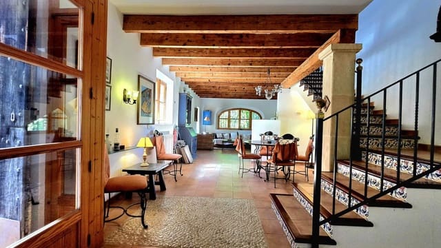3 sovrum Finca/Hus på landet till salu i Sant Llorenç des Cardassar med pool garage - 1 300 000 € (Ref: 10007606)