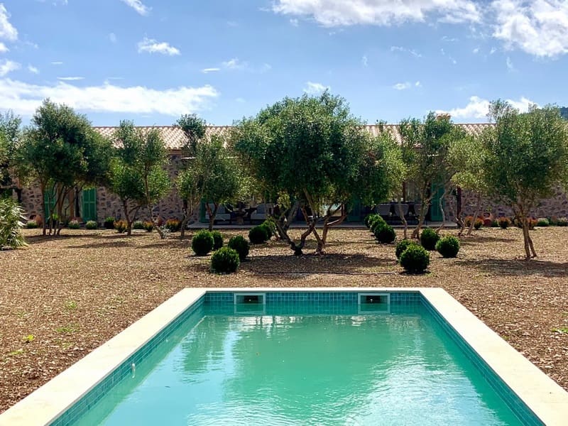 3 sovrum Finca/Hus på landet till salu i Cala Ratjada med pool garage - 2 850 000 € (Ref: 10045686)