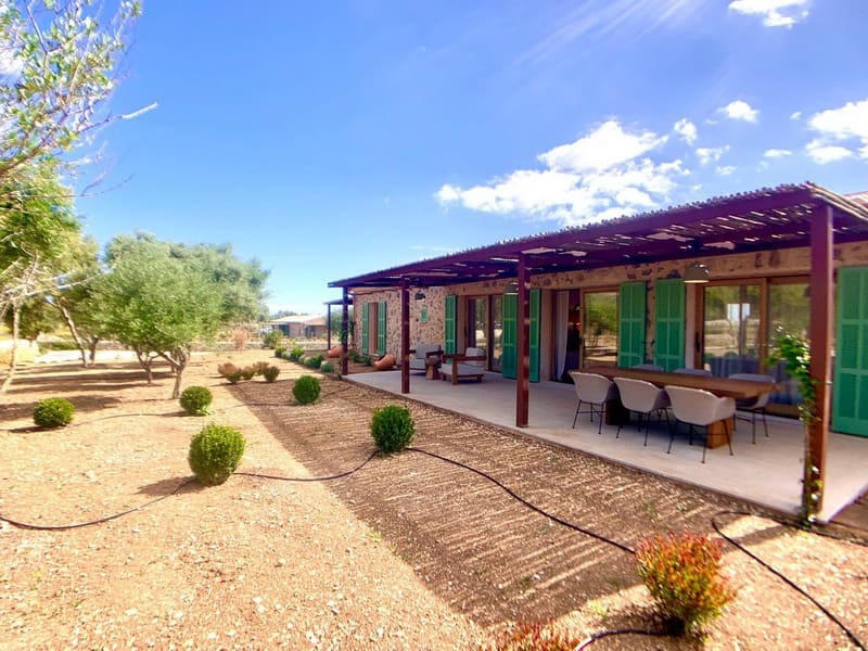 3 sovrum Finca/Hus på landet till salu i Cala Ratjada med pool garage - 2 850 000 € (Ref: 10045686)