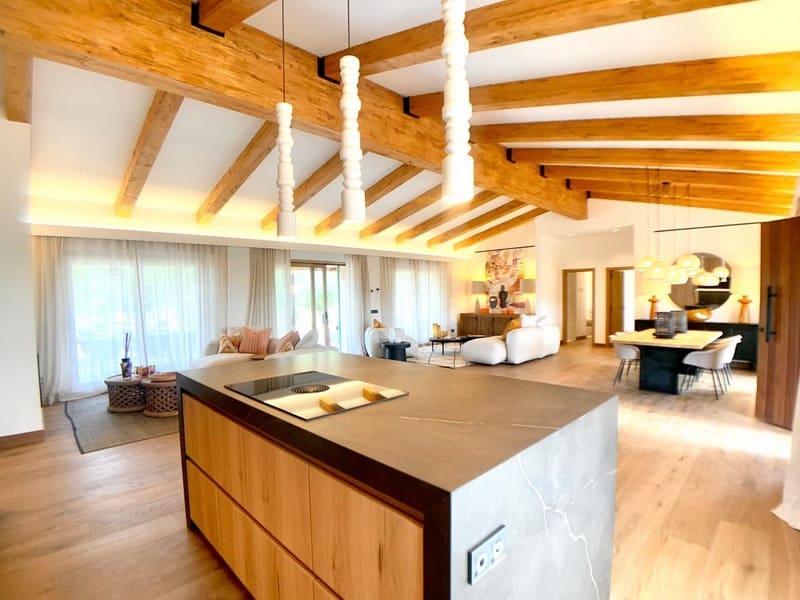 3 sovrum Finca/Hus på landet till salu i Cala Ratjada med pool garage - 2 850 000 € (Ref: 10045686)