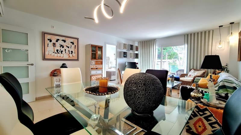 2 soveværelse Lejlighed til salg i Cala Ratjada med swimmingpool garage - € 355.000 (Ref: 8043813)