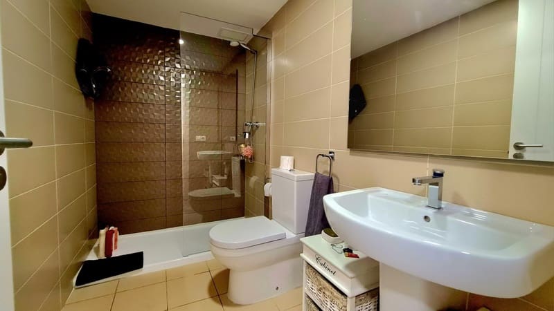 2 soveværelse Lejlighed til salg i Cala Ratjada med swimmingpool garage - € 355.000 (Ref: 8043813)