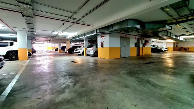 2 soveværelse Lejlighed til salg i Cala Ratjada med swimmingpool garage - € 355.000 (Ref: 8043813)