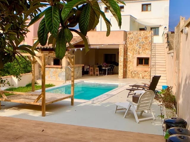 4 bedroom Townhouse for sale in Capdepera with garage - € 1,080,000 (Ref: 8254330)