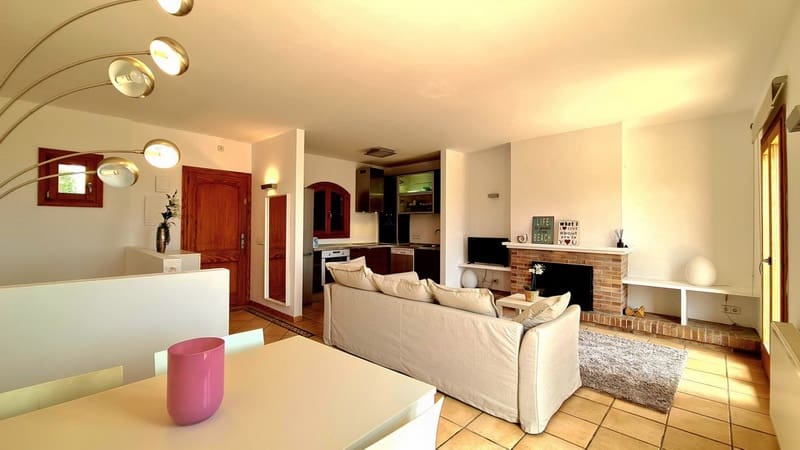 2 soveværelse Lejlighed til salg i Font de Sa Cala / Font de La Cala med swimmingpool - € 489.000 (Ref: 8383955)