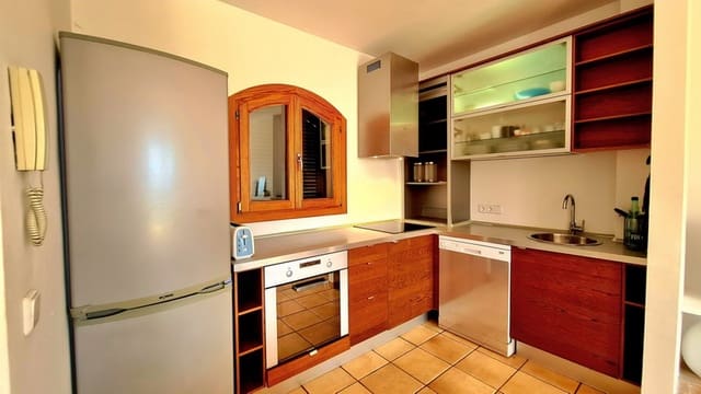 2 soveværelse Lejlighed til salg i Font de Sa Cala / Font de La Cala, Capdepera med swimmingpool - € 489.000 (Ref: 8383955)