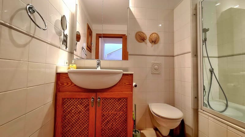 2 soveværelse Lejlighed til salg i Font de Sa Cala / Font de La Cala med swimmingpool - € 489.000 (Ref: 8383955)
