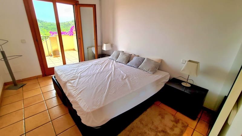 2 soveværelse Lejlighed til salg i Font de Sa Cala / Font de La Cala med swimmingpool - € 489.000 (Ref: 8383955)