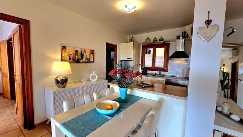 2 makuuhuone Asunto myytävänä paikassa Font de Sa Cala / Font de La Cala mukana uima-altaan 
autotalli - 490 000 € (Ref: 8813529)