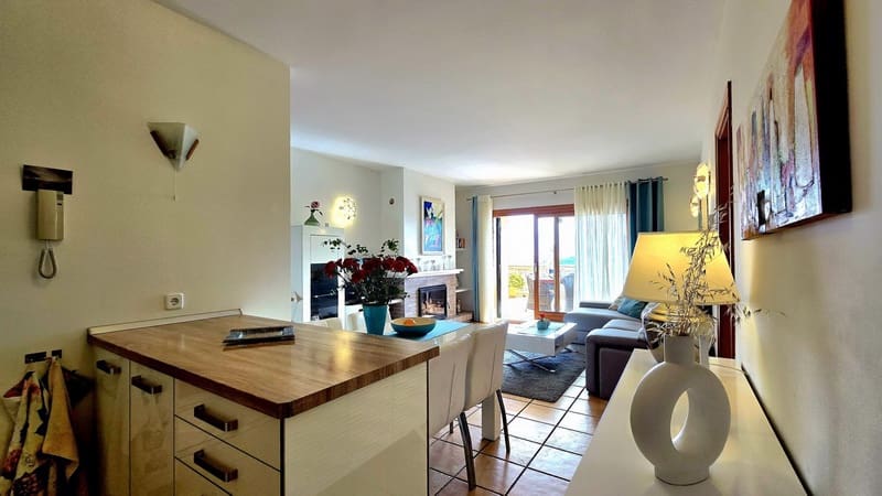 2 makuuhuone Asunto myytävänä paikassa Font de Sa Cala / Font de La Cala mukana uima-altaan 
autotalli - 490 000 € (Ref: 8813529)