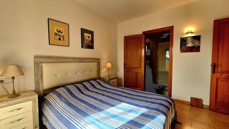2 makuuhuone Asunto myytävänä paikassa Font de Sa Cala / Font de La Cala mukana uima-altaan 
autotalli - 490 000 € (Ref: 8813529)