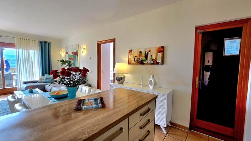 2 makuuhuone Asunto myytävänä paikassa Font de Sa Cala / Font de La Cala mukana uima-altaan 
autotalli - 490 000 € (Ref: 8813529)