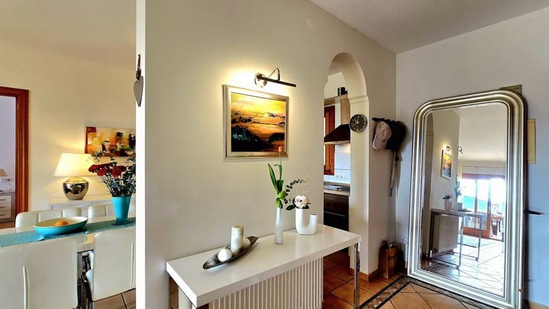 2 makuuhuone Asunto myytävänä paikassa Font de Sa Cala / Font de La Cala mukana uima-altaan 
autotalli - 490 000 € (Ref: 8813529)