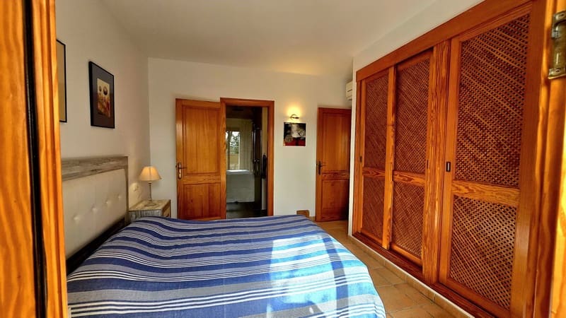 2 makuuhuone Asunto myytävänä paikassa Font de Sa Cala / Font de La Cala mukana uima-altaan 
autotalli - 490 000 € (Ref: 8813529)