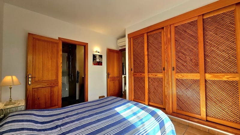 2 makuuhuone Asunto myytävänä paikassa Font de Sa Cala / Font de La Cala mukana uima-altaan 
autotalli - 490 000 € (Ref: 8813529)