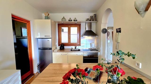2 makuuhuone Asunto myytävänä paikassa Font de Sa Cala / Font de La Cala, Capdepera mukana uima-altaan 
autotalli - 490 000 € (Ref: 8813529)