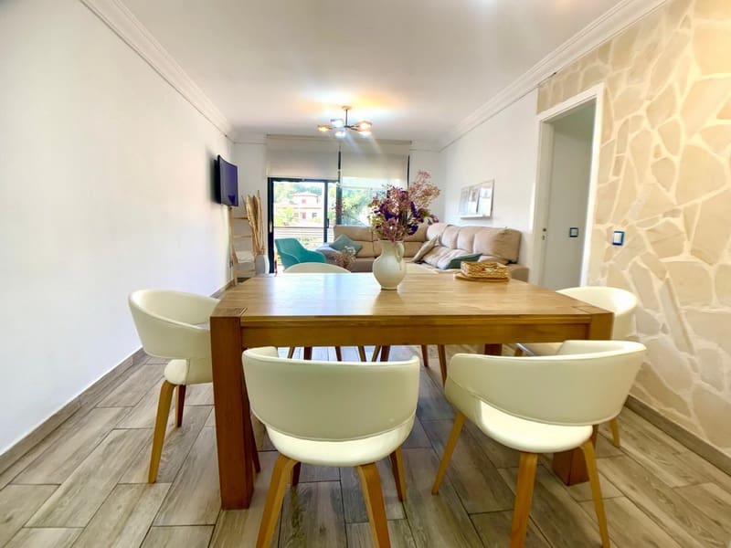 3 soveværelse Lejlighed til salg i Cala Ratjada med garage - € 299.000 (Ref: 8911432)