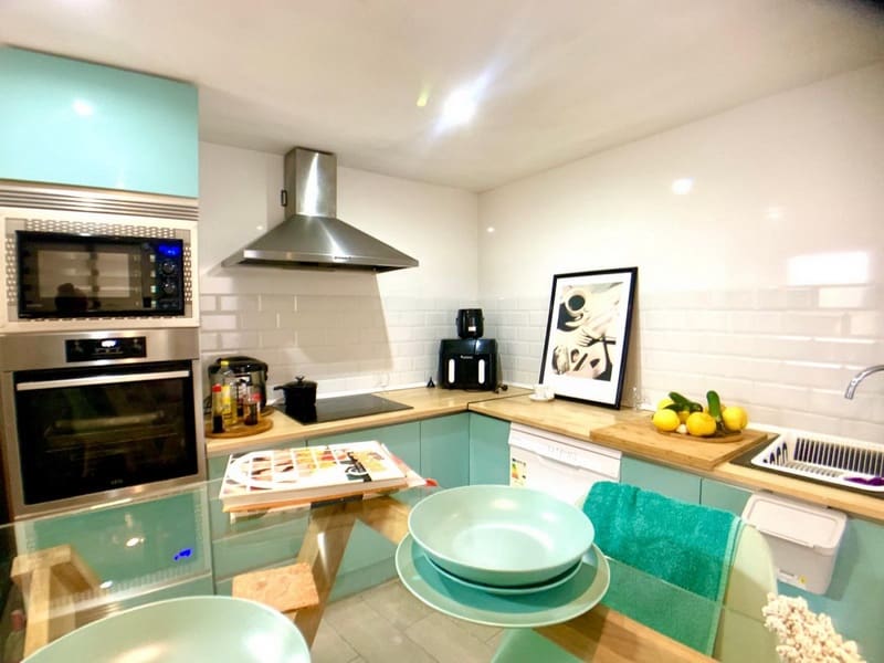 3 soveværelse Lejlighed til salg i Cala Ratjada med garage - € 299.000 (Ref: 8911432)