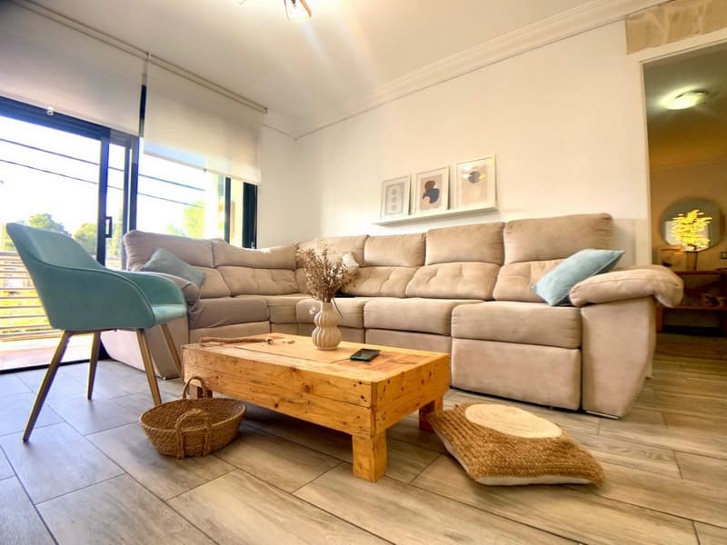 3 soveværelse Lejlighed til salg i Cala Ratjada med garage - € 299.000 (Ref: 8911432)