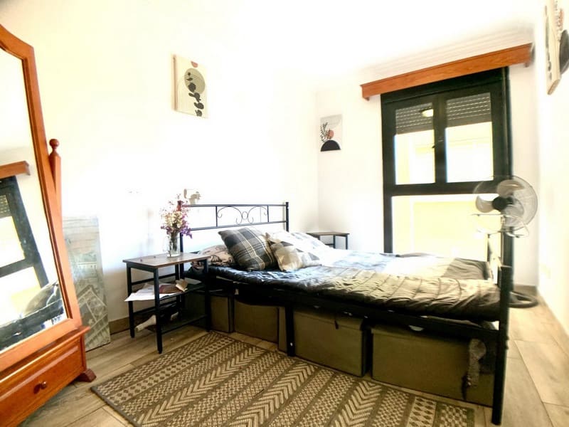 3 soveværelse Lejlighed til salg i Cala Ratjada med garage - € 299.000 (Ref: 8911432)