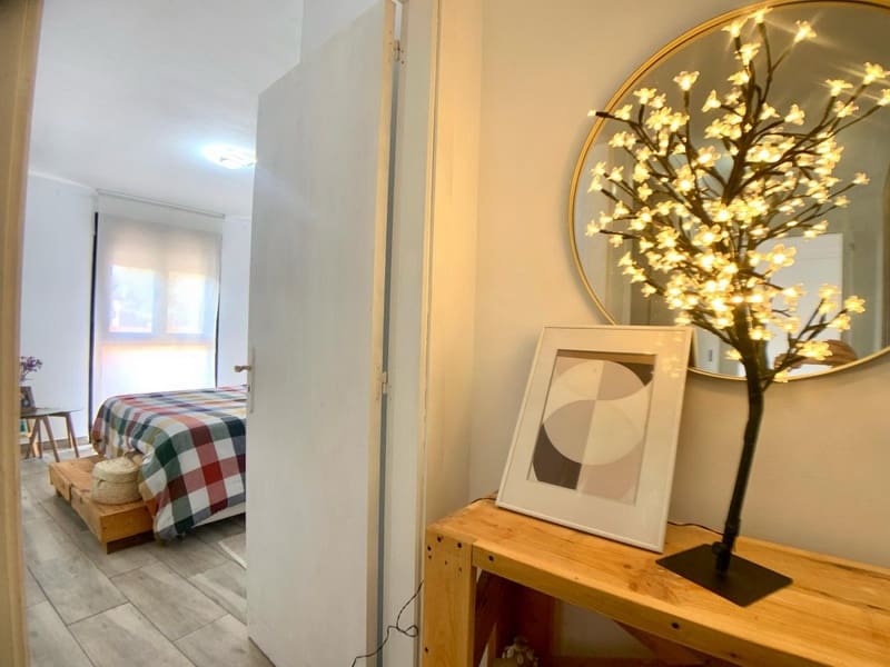 3 soveværelse Lejlighed til salg i Cala Ratjada med garage - € 299.000 (Ref: 8911432)