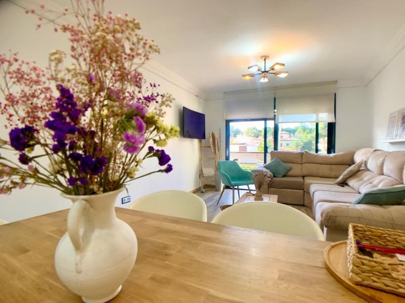 3 soveværelse Lejlighed til salg i Cala Ratjada med garage - € 299.000 (Ref: 8911432)