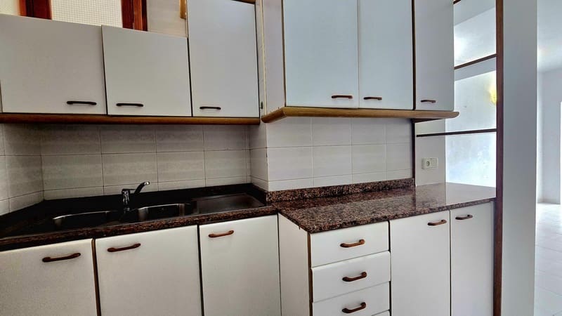 2 soveværelse Lejlighed til salg i Cala Ratjada - € 265.000 (Ref: 8980382)