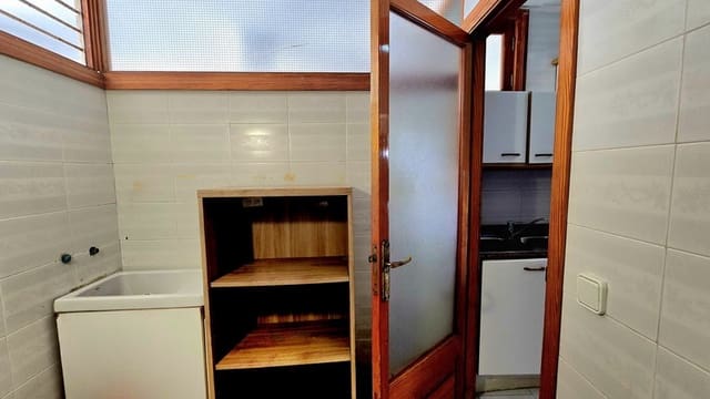 2 bedroom Flat for sale in Cala Ratjada, Capdepera - € 265,000 (Ref: 8980382)