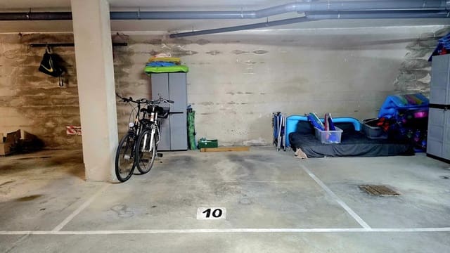 2 soveværelse Lejlighed til salg i Cala Ratjada, Capdepera med garage - € 285.000 (Ref: 9060145)