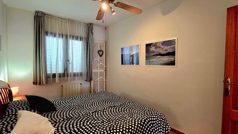 2 soveværelse Lejlighed til salg i Cala Ratjada med garage - € 285.000 (Ref: 9060145)