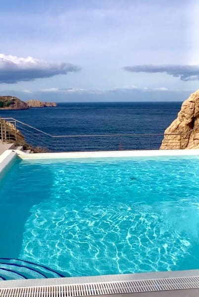 2 soveværelse Villa til salg i Cala Ratjada med swimmingpool - € 1.250.000 (Ref: 9093318)