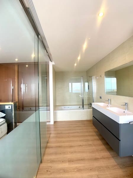 2 soveværelse Villa til salg i Cala Ratjada med swimmingpool - € 1.250.000 (Ref: 9093318)