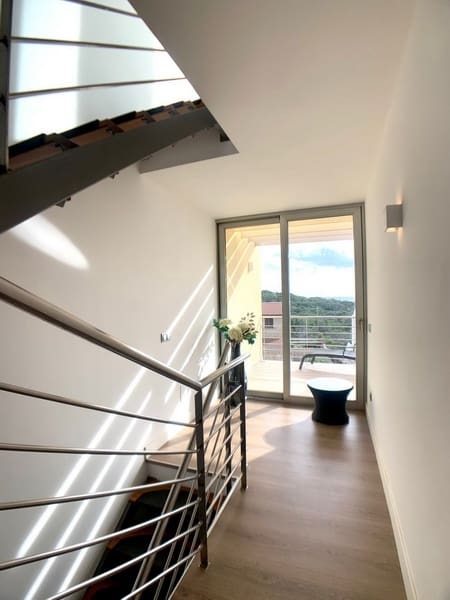 2 soveværelse Villa til salg i Cala Ratjada med swimmingpool - € 1.250.000 (Ref: 9093318)