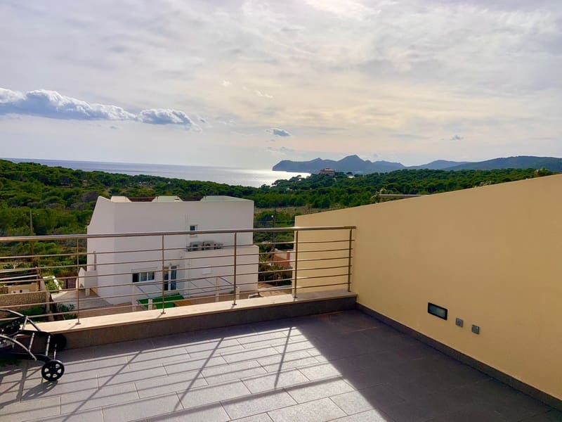 2 soveværelse Villa til salg i Cala Ratjada med swimmingpool - € 1.250.000 (Ref: 9093318)