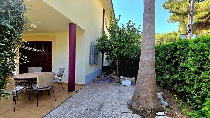 3 soveværelse Byhus til salg i Canyamel med swimmingpool - € 495.000 (Ref: 9116398)