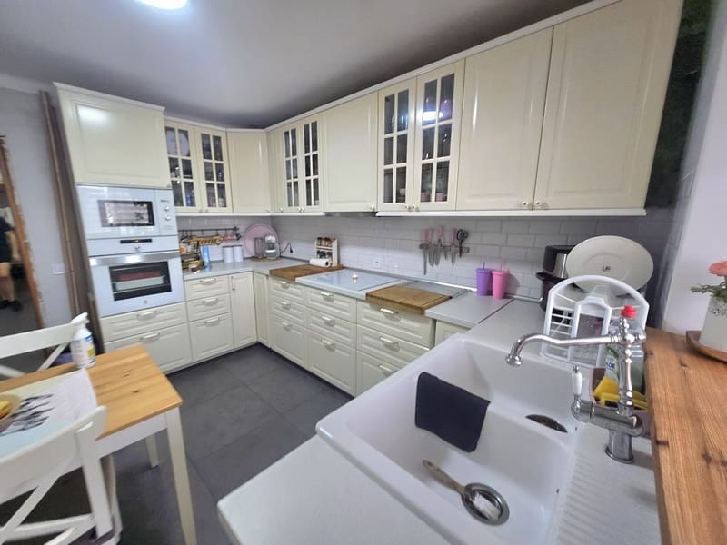 3 soverom Leilighet til salgs i Cala Ratjada med garasje - € 299 000 (Ref: 9294889)