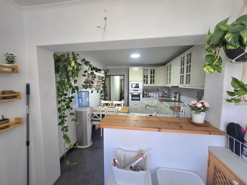 3 soverom Leilighet til salgs i Cala Ratjada med garasje - € 299 000 (Ref: 9294889)