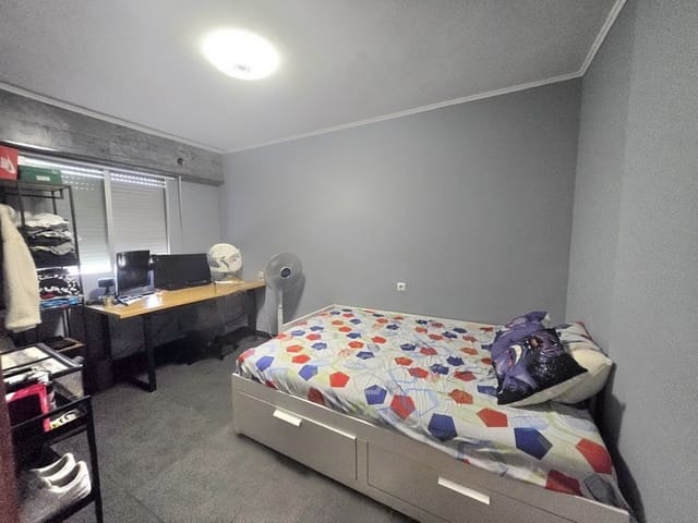 3 soveværelse Lejlighed til salg i Cala Ratjada, Capdepera med garage - € 299.000 (Ref: 9294889)