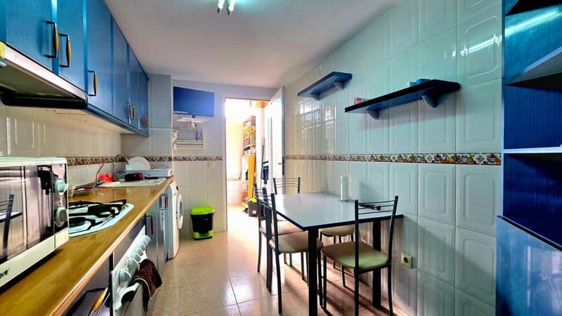 3 soveværelse Lejlighed til salg i Cala Ratjada med garage - € 335.000 (Ref: 9294934)