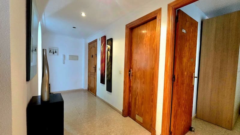 3 soveværelse Lejlighed til salg i Cala Ratjada med garage - € 335.000 (Ref: 9294934)