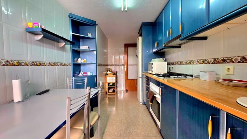 3 soveværelse Lejlighed til salg i Cala Ratjada med garage - € 335.000 (Ref: 9294934)