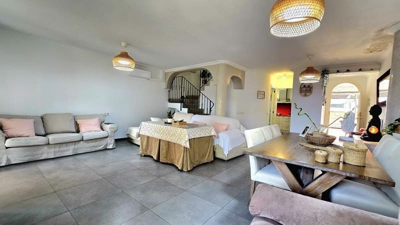 3 soveværelse Byhus til salg i Cala Ratjada med swimmingpool garage - € 690.000 (Ref: 9301919)