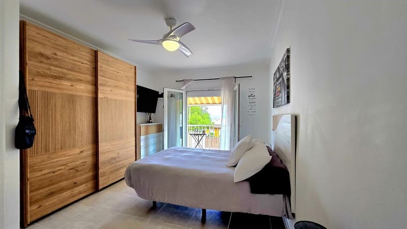 3 soveværelse Byhus til salg i Cala Ratjada med swimmingpool garage - € 690.000 (Ref: 9301919)