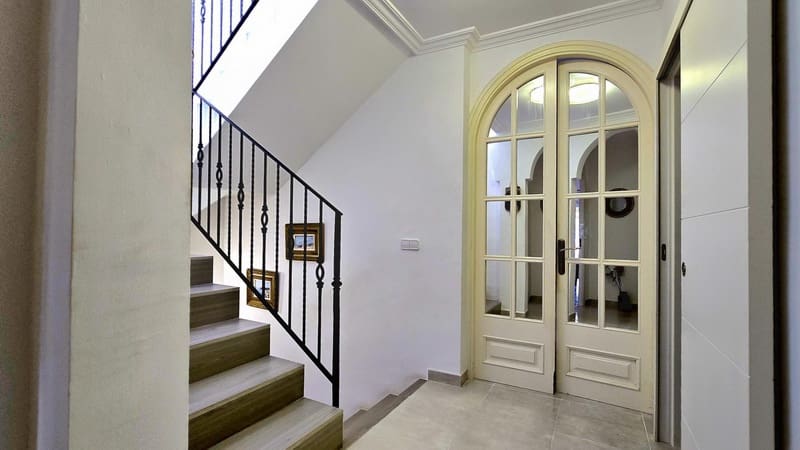 3 soveværelse Byhus til salg i Cala Ratjada med swimmingpool garage - € 690.000 (Ref: 9301919)