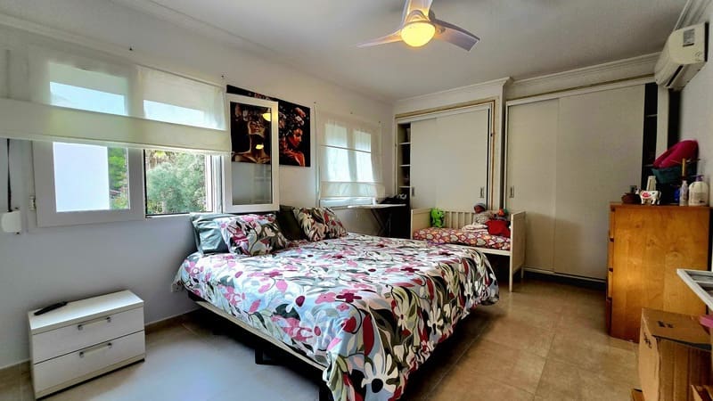 3 soveværelse Byhus til salg i Cala Ratjada med swimmingpool garage - € 690.000 (Ref: 9301919)