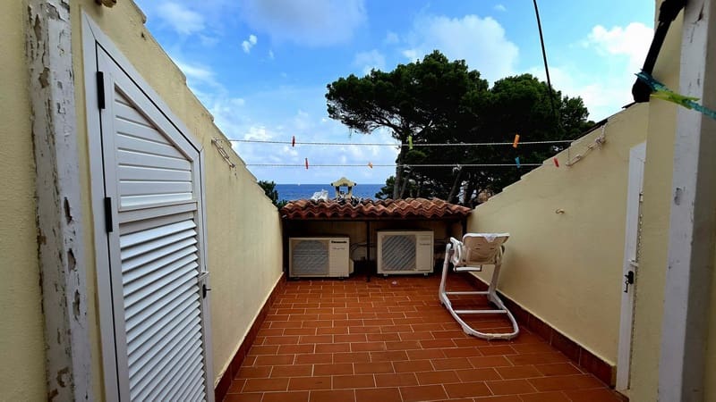 3 soveværelse Byhus til salg i Cala Ratjada med swimmingpool garage - € 690.000 (Ref: 9301919)